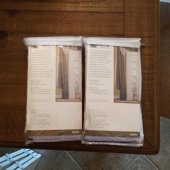 Home Collection Curtains - Picture 3 of 3